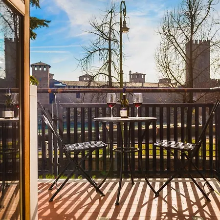 Veronainflat - Castle View Guest house *